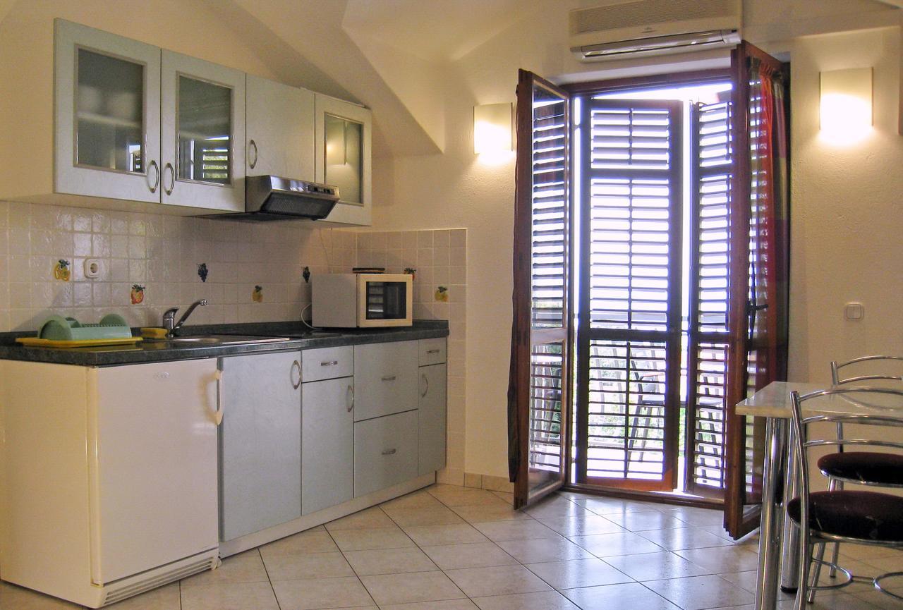 Apartments Raic Supetar Εξωτερικό φωτογραφία